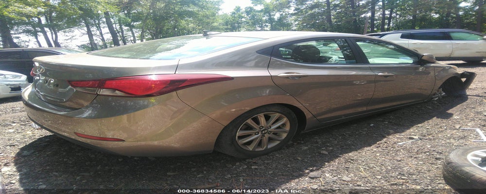 5NPDH4AE1GH722540 2016 HYUNDAI ELANTRA photo no. 4
