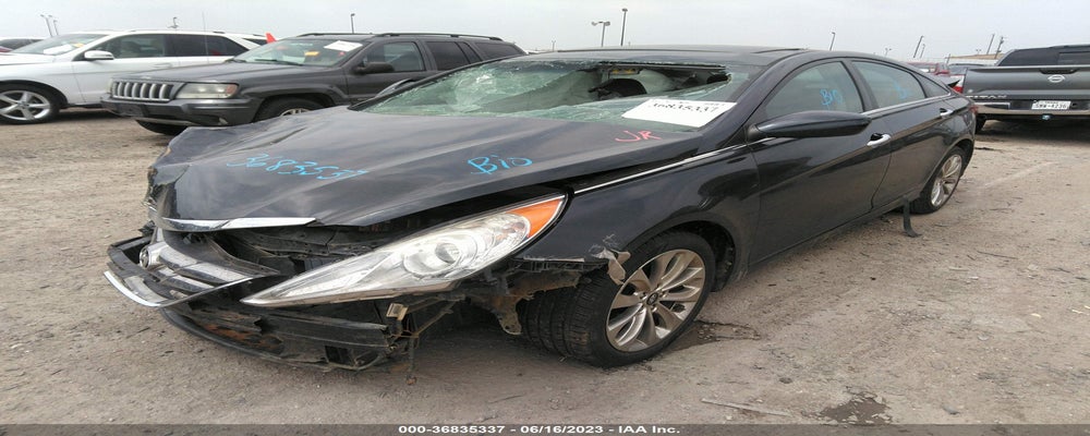 5NPEC4AC3DH737389 2013 HYUNDAI SONATA photo no. 2