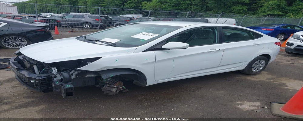 KMHCT4AE3HU326025 2017 HYUNDAI ACCENT photo no. 2
