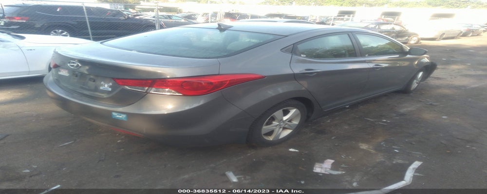 5NPDH4AE2DH228957 2013 HYUNDAI ELANTRA photo no. 4