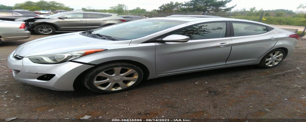 5NPDH4AEXBH003828 2011 HYUNDAI ELANTRA photo no. 2