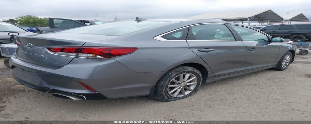 5NPE24AF5JH694537 2018 HYUNDAI SONATA photo no. 4