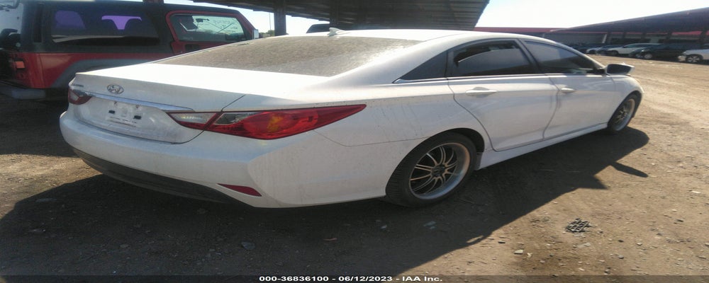 5NPEB4AC2EH931402 2014 HYUNDAI SONATA photo no. 4