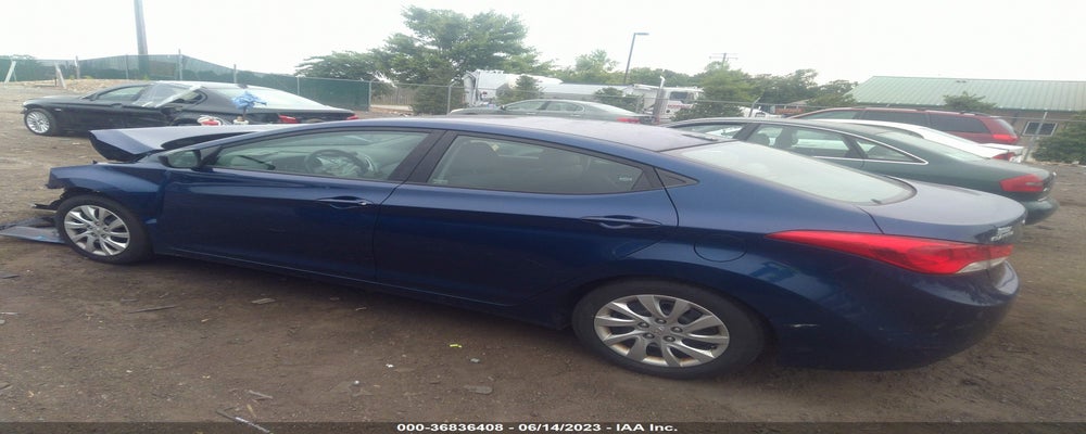 KMHDH4AE6DU549594 2013 HYUNDAI ELANTRA photo no. 3