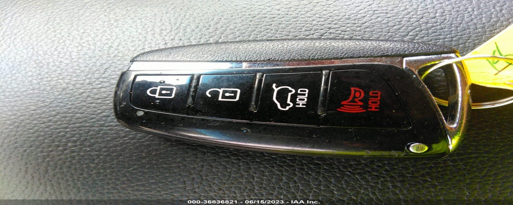 KM8SRDHF8JU274194 2018 HYUNDAI SANTA FE photo no. 11