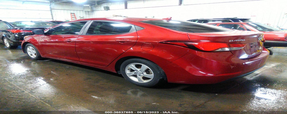 5NPDH4AEXFH558428 2015 HYUNDAI ELANTRA photo no. 3