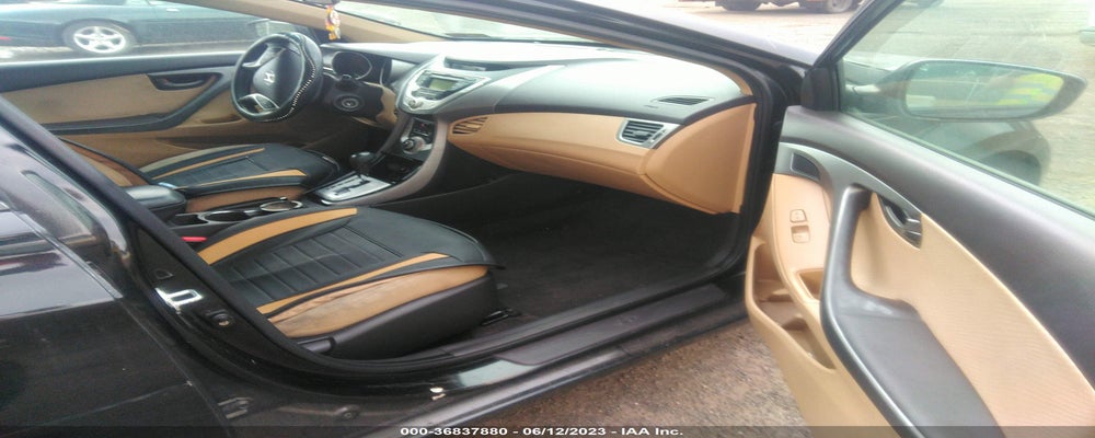 KMHDH4AE3BU125528 2011 HYUNDAI ELANTRA photo no. 5
