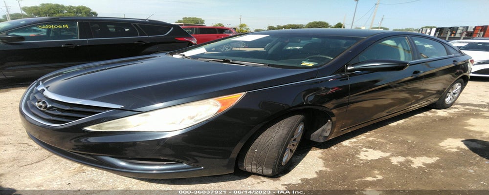 5NPEB4AC2BH098230 2011 HYUNDAI SONATA photo no. 2