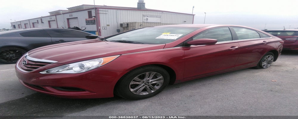 5NPEB4AC4DH736495 2013 HYUNDAI SONATA photo no. 2