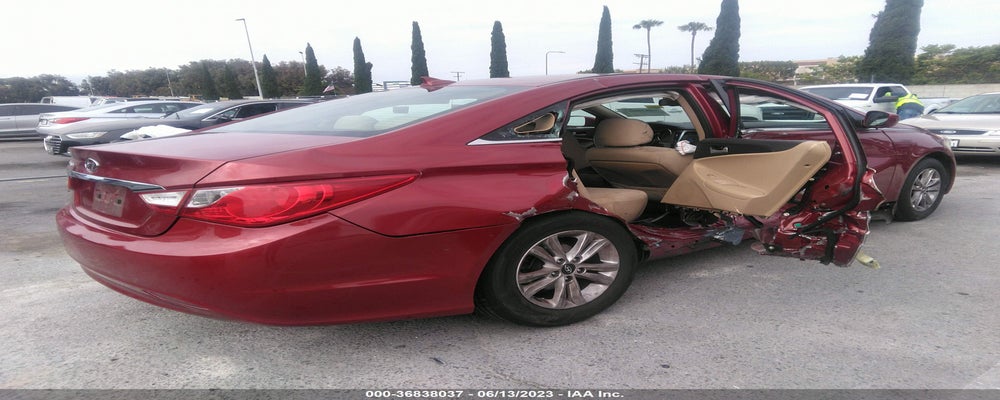 5NPEB4AC4DH736495 2013 HYUNDAI SONATA photo no. 4
