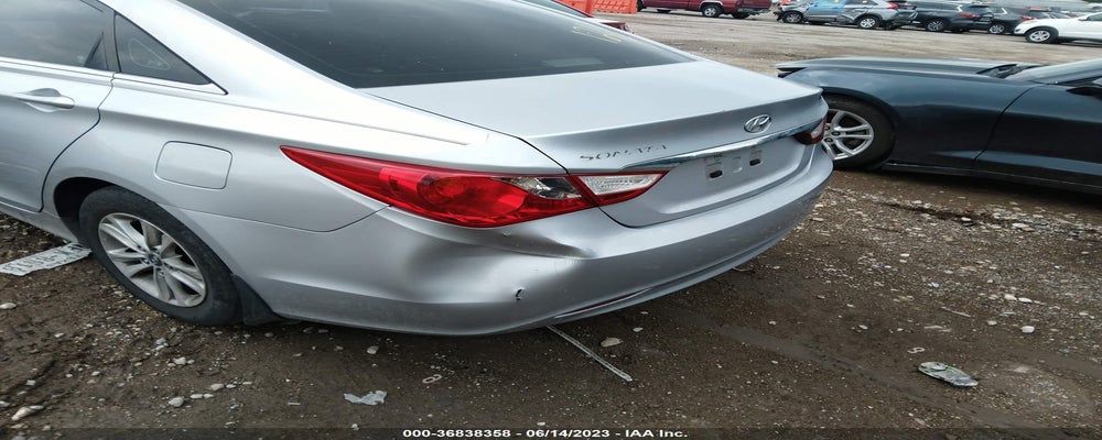 5NPEB4AC0BH149210 2011 HYUNDAI SONATA photo no. 6