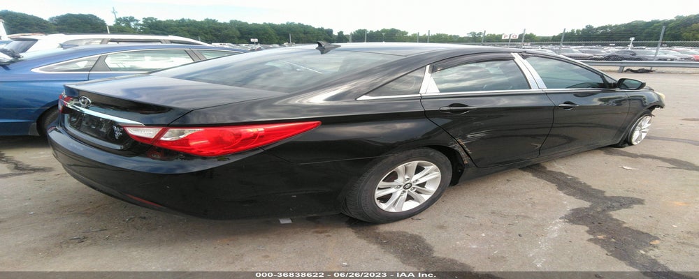 5NPEB4AC1BH184502 2011 HYUNDAI SONATA photo no. 4