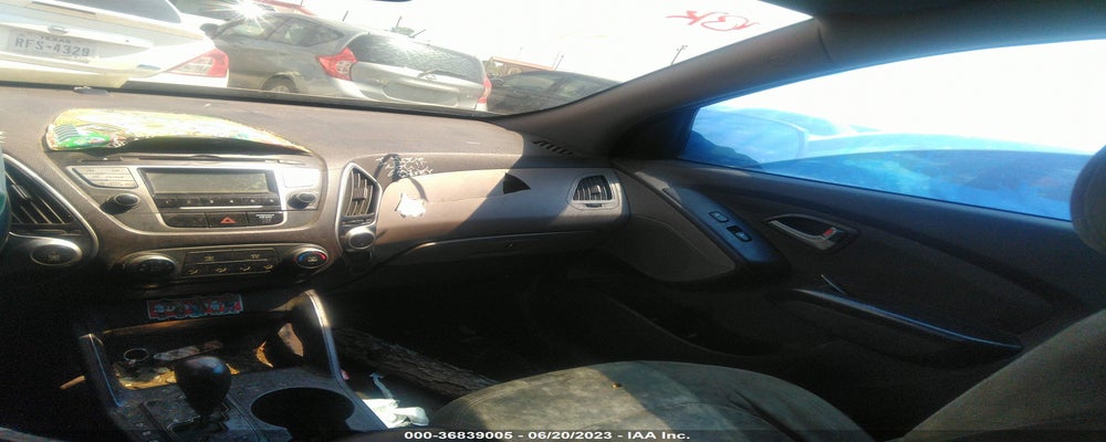 KM8JT3AB5BU242772 2011 HYUNDAI TUCSON photo no. 5