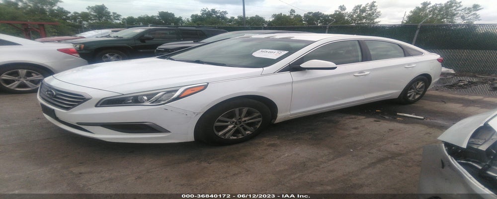 5NPE24AFXGH330235 2016 HYUNDAI SONATA photo no. 2