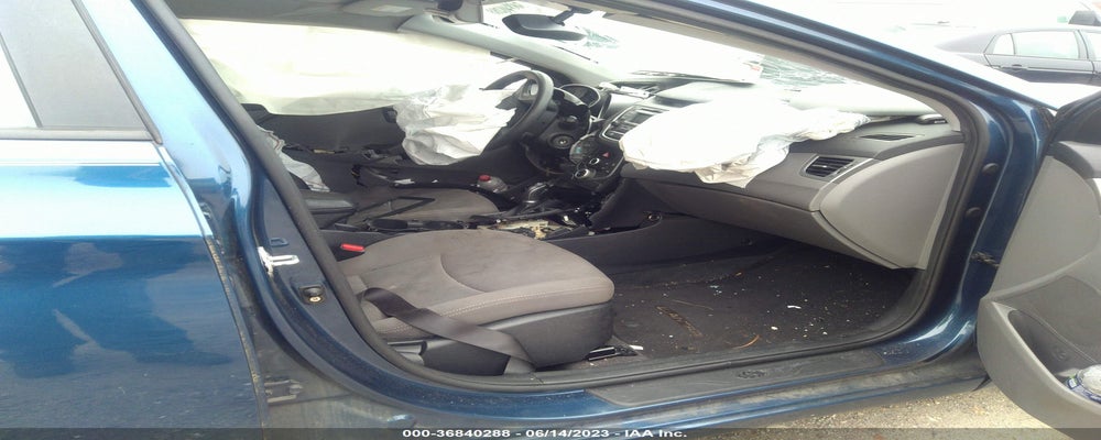 KMHDH4AE5GU640554 2016 HYUNDAI ELANTRA photo no. 5