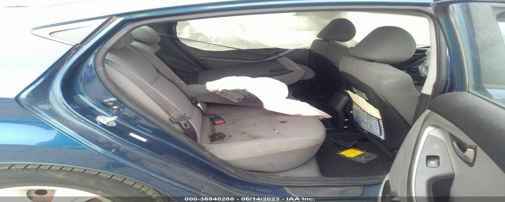 KMHDH4AE5GU640554 2016 HYUNDAI ELANTRA photo no. 8