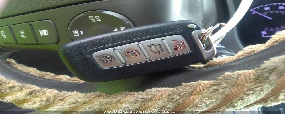 KMHGC4DD1CU206804 2012 HYUNDAI GENESIS photo no. 11