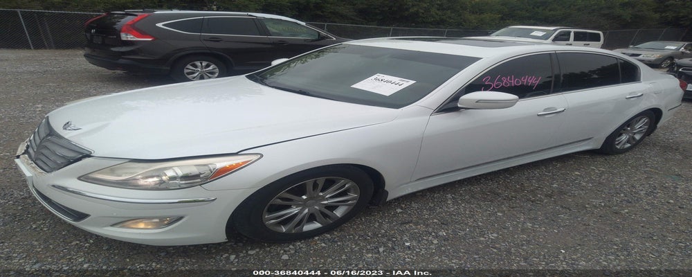 KMHGC4DD1CU206804 2012 HYUNDAI GENESIS photo no. 2