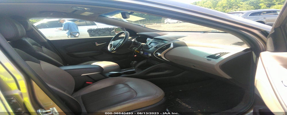 KM8JUCAC0CU425827 2012 HYUNDAI TUCSON photo no. 5