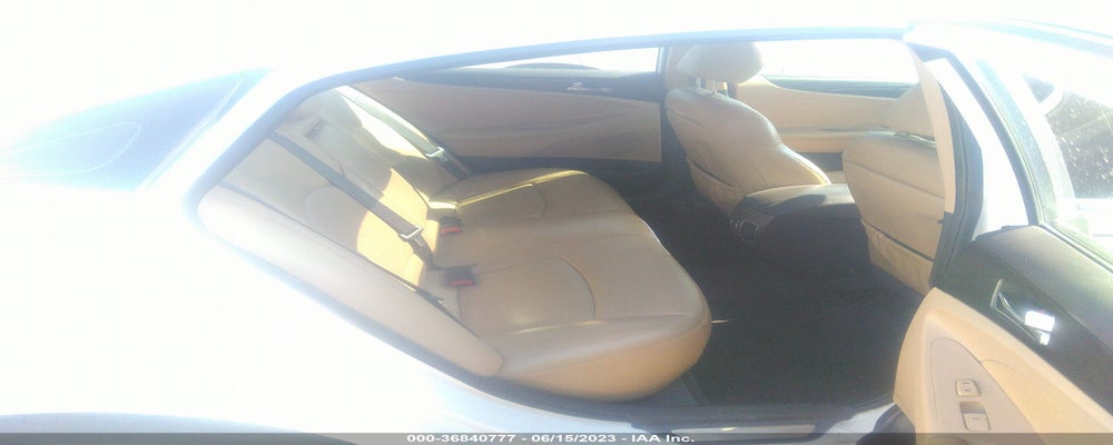 5NPEC4AB8BH307751 2011 HYUNDAI SONATA photo no. 8
