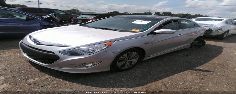 KMHEC4A40FA128890 2015 HYUNDAI SONATA HYBRID photo no. 2