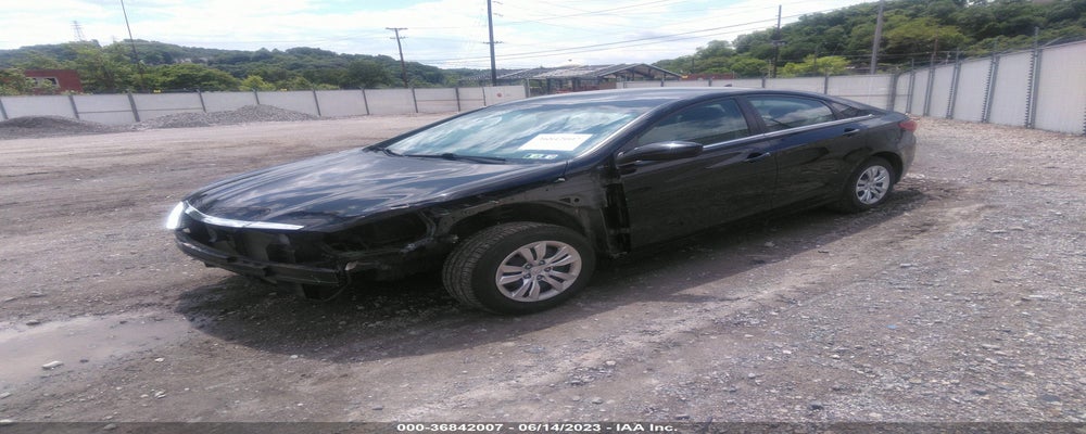 5NPEB4AC4BH302557 2011 HYUNDAI SONATA photo no. 2