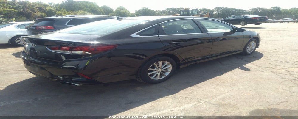 5NPE24AF2JH671040 2018 HYUNDAI SONATA photo no. 4