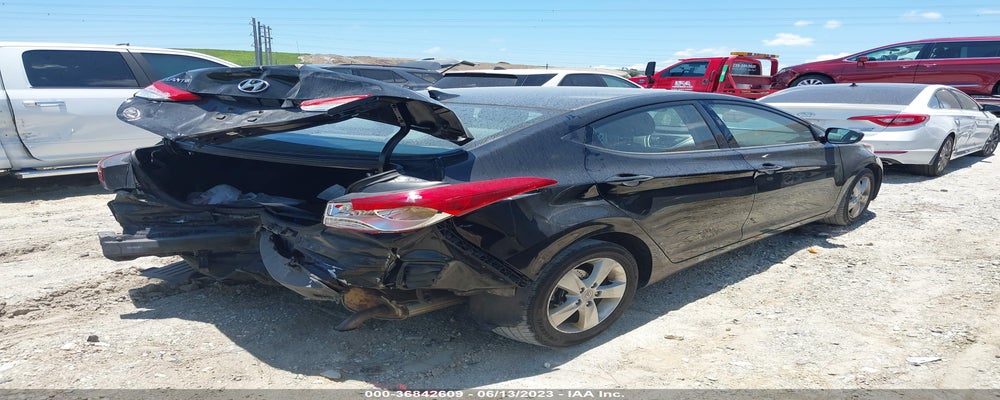 KMHDH4AE2DU997332 2013 HYUNDAI ELANTRA photo no. 4