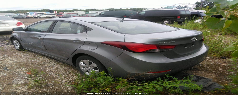 5NPDH4AEXGH686041 2016 HYUNDAI ELANTRA photo no. 3
