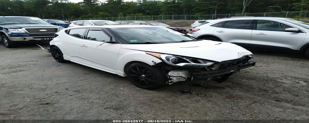 KMHTC6AE8FU222753 2015 HYUNDAI VELOSTER photo no. 4
