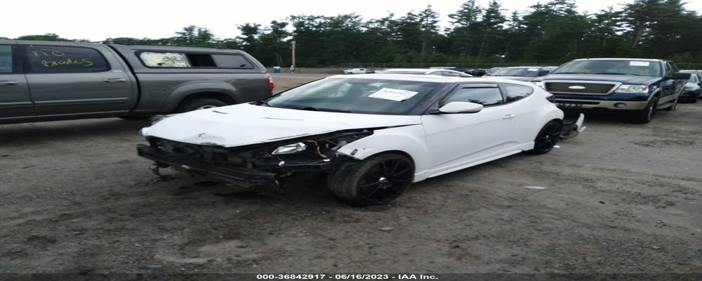 KMHTC6AE8FU222753 2015 HYUNDAI VELOSTER photo no. 2