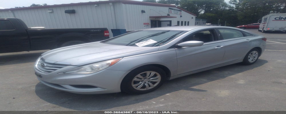 5NPEB4AC0BH206196 2011 HYUNDAI SONATA photo no. 2