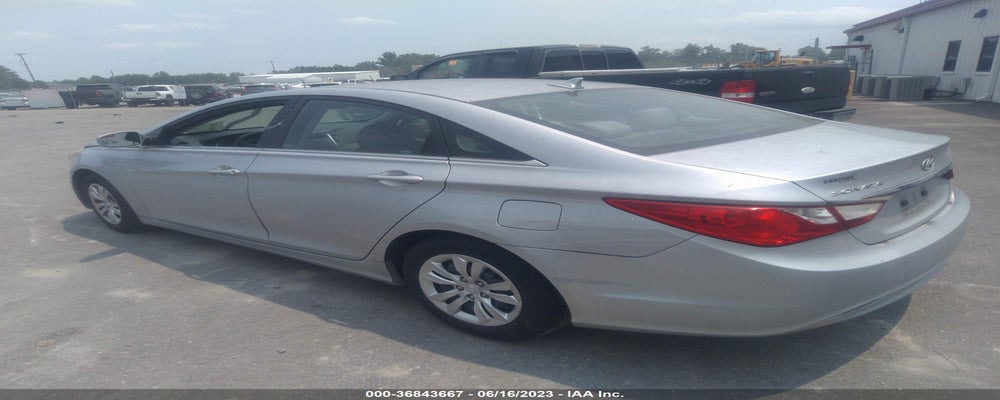 5NPEB4AC0BH206196 2011 HYUNDAI SONATA photo no. 3