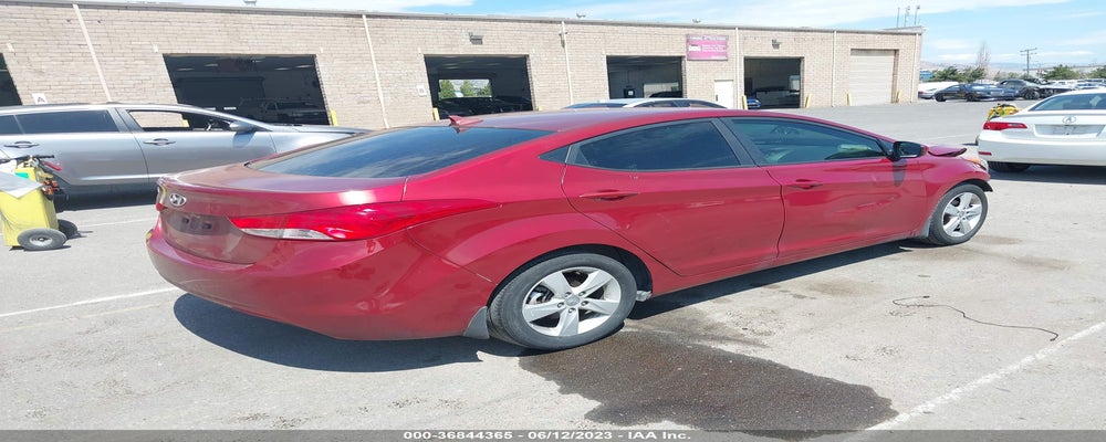 5NPDH4AE0DH315319 2013 HYUNDAI ELANTRA photo no. 4