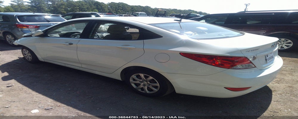 KMHCT4AE3DU272266 2013 HYUNDAI ACCENT photo no. 3