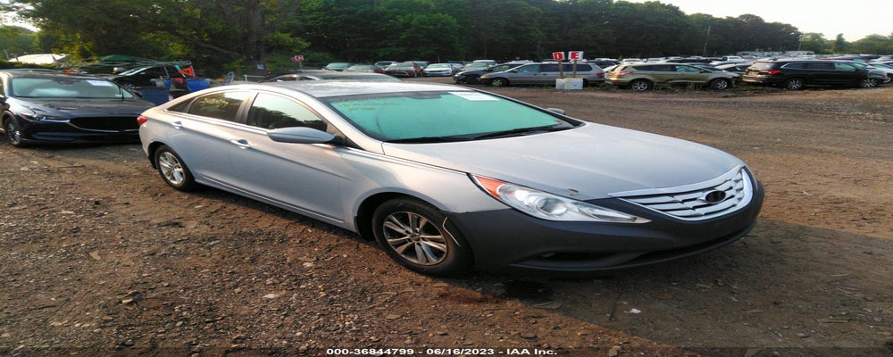 5NPEB4AC8DH610706 2013 HYUNDAI SONATA photo no. 1