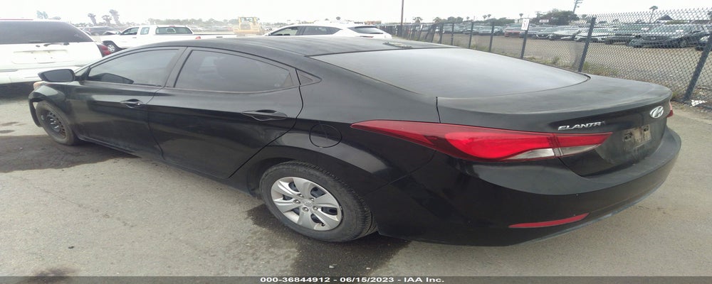 5NPDH4AE9GH674558 2016 HYUNDAI ELANTRA photo no. 3
