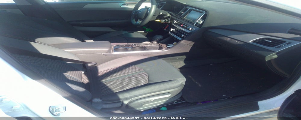 5NPE24AF7JH599770 2018 HYUNDAI SONATA photo no. 5