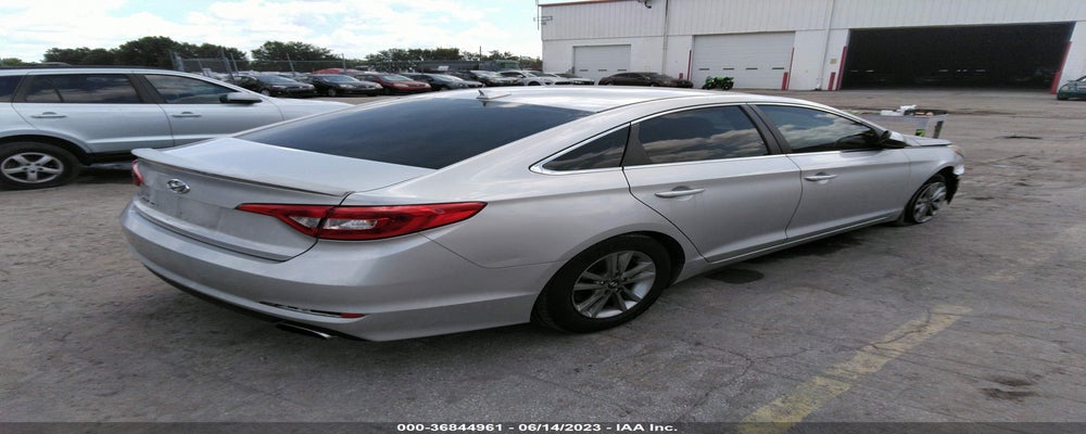 5NPE24AF5FH038488 2015 HYUNDAI SONATA photo no. 4