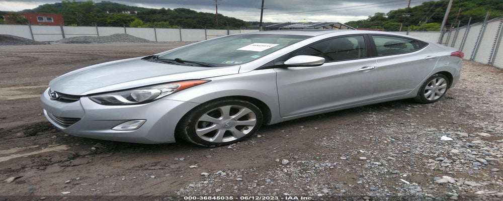 5NPDH4AE3DH223198 2013 HYUNDAI ELANTRA photo no. 2