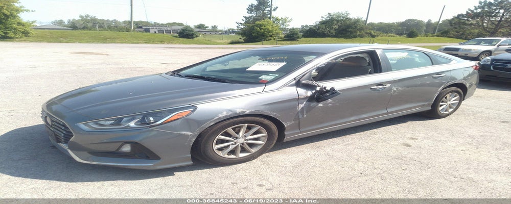 5NPE24AF2JH672463 2018 HYUNDAI SONATA photo no. 2