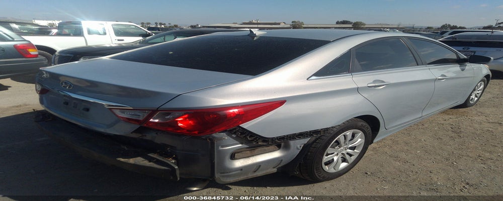 5NPEB4AC7BH064722 2011 HYUNDAI SONATA photo no. 4