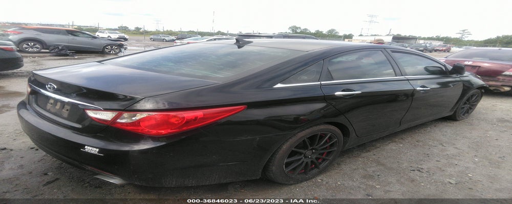 5NPEC4AC6BH180930 2011 HYUNDAI SONATA photo no. 4