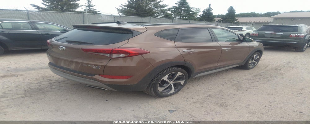 KM8J3CA24HU445080 2017 HYUNDAI TUCSON photo no. 4
