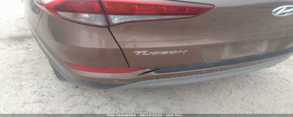 KM8J3CA24HU445080 2017 HYUNDAI TUCSON photo no. 6