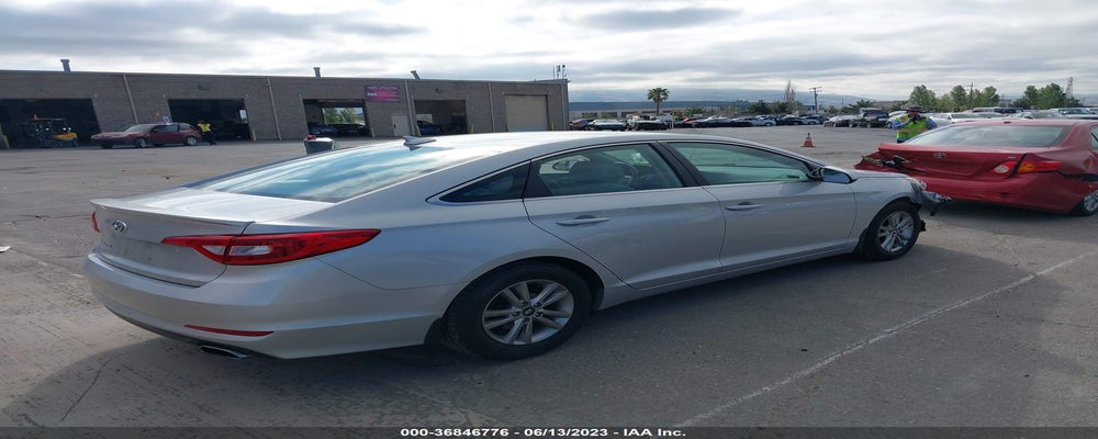 5NPE24AFXHH446634 2017 HYUNDAI SONATA photo no. 4