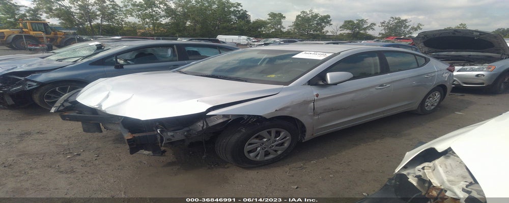 KMHD74LF5HU110613 2017 HYUNDAI ELANTRA photo no. 2
