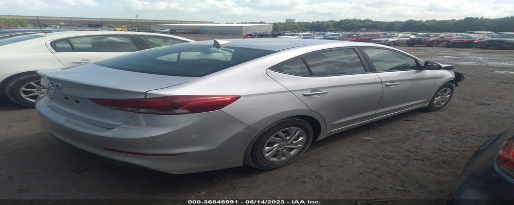 KMHD74LF5HU110613 2017 HYUNDAI ELANTRA photo no. 4