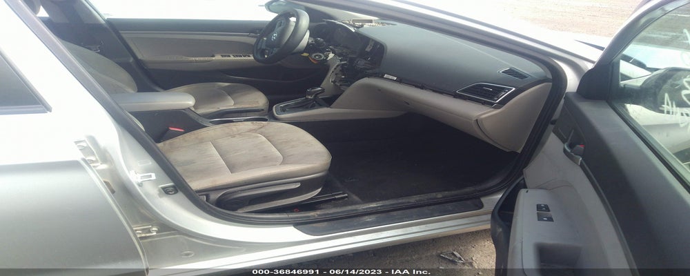KMHD74LF5HU110613 2017 HYUNDAI ELANTRA photo no. 5