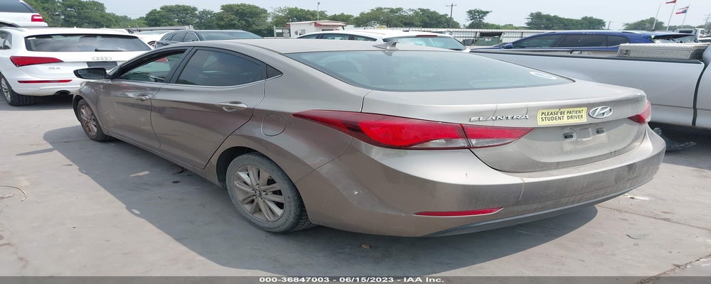 5NPDH4AE6FH570074 2015 HYUNDAI ELANTRA photo no. 3